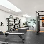 فندق Hilton Garden Center ديبريتْسين
