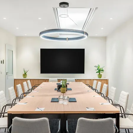 Hilton Garden Center Otel Debrecen