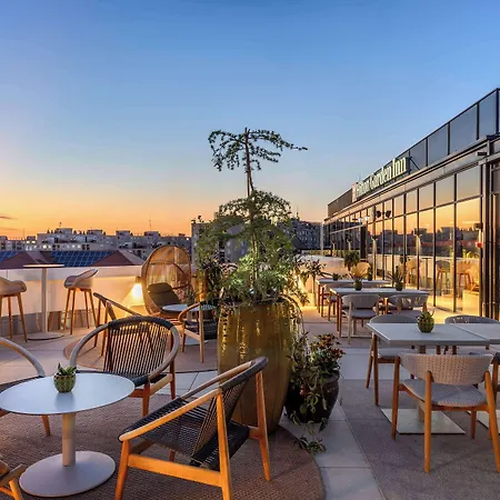 Hilton Garden Center 호텔