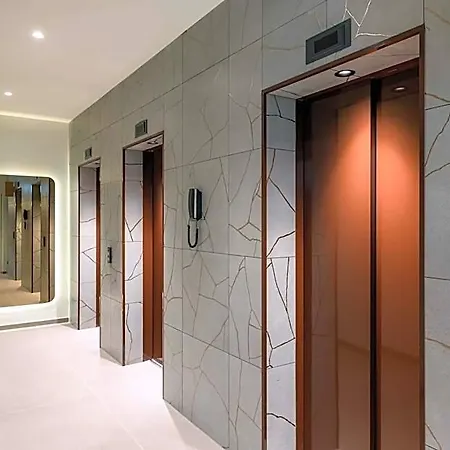 Hilton Garden Center Hotel 4*